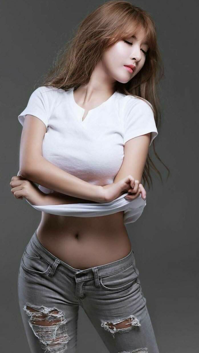 开云入口-黄蜂主场举办球迷答谢仪式赠送纪念周边，黄蜂主场球衣